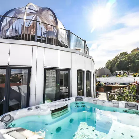Jungle Dome Penthouse With Jacuzzi & Parking In Center Oslo